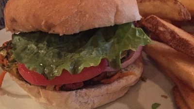 Love a Great Veggie Burger, and Live in NYC?  Check Yum Veggie Burger Blog